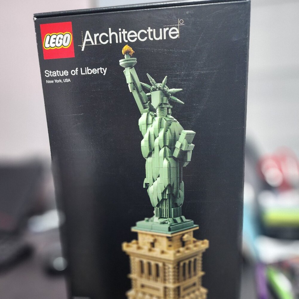 Architecture Lego set - statue of liberty